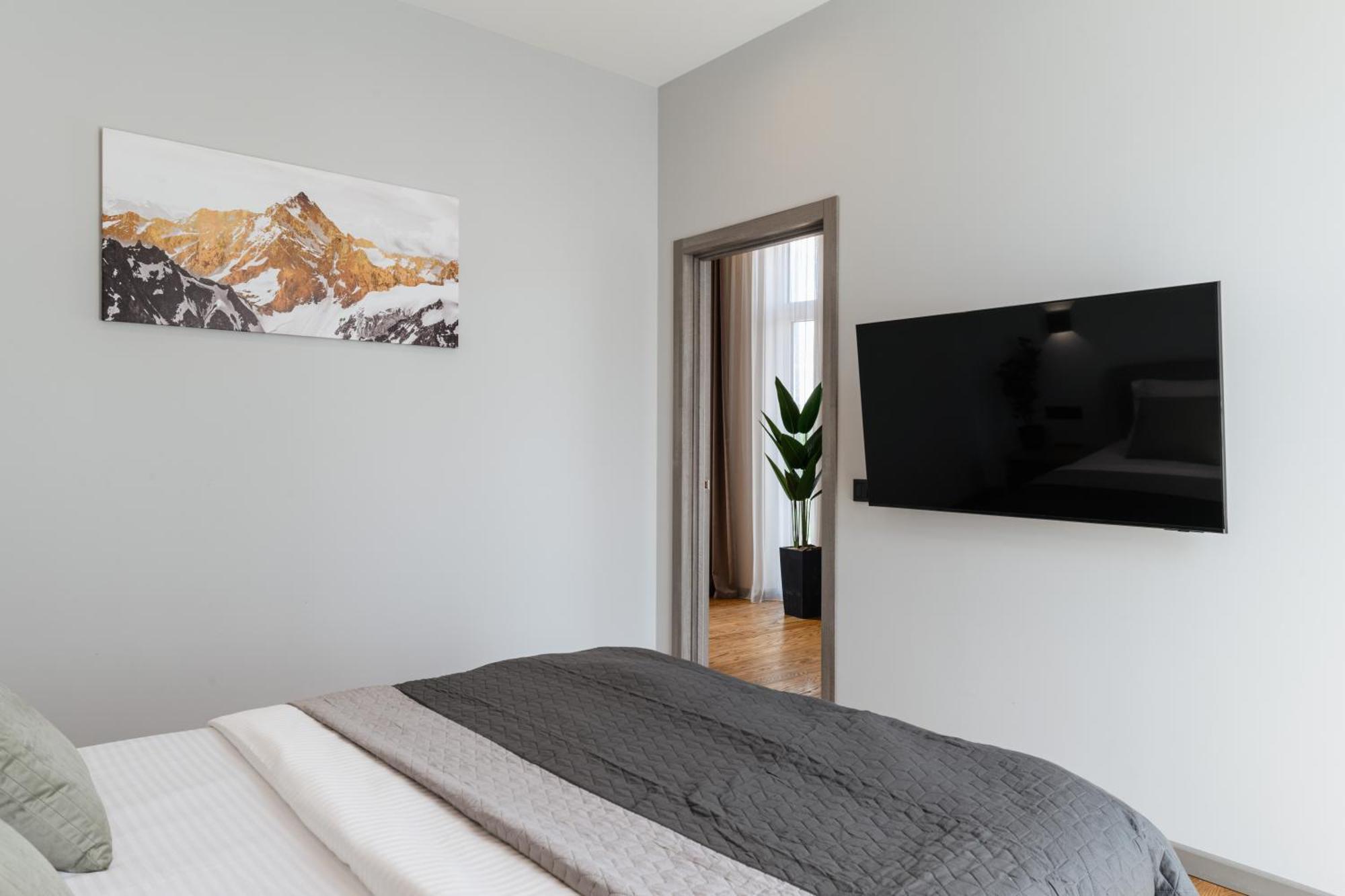 Luxury Apartments Smart House Uzhhorod Εξωτερικό φωτογραφία