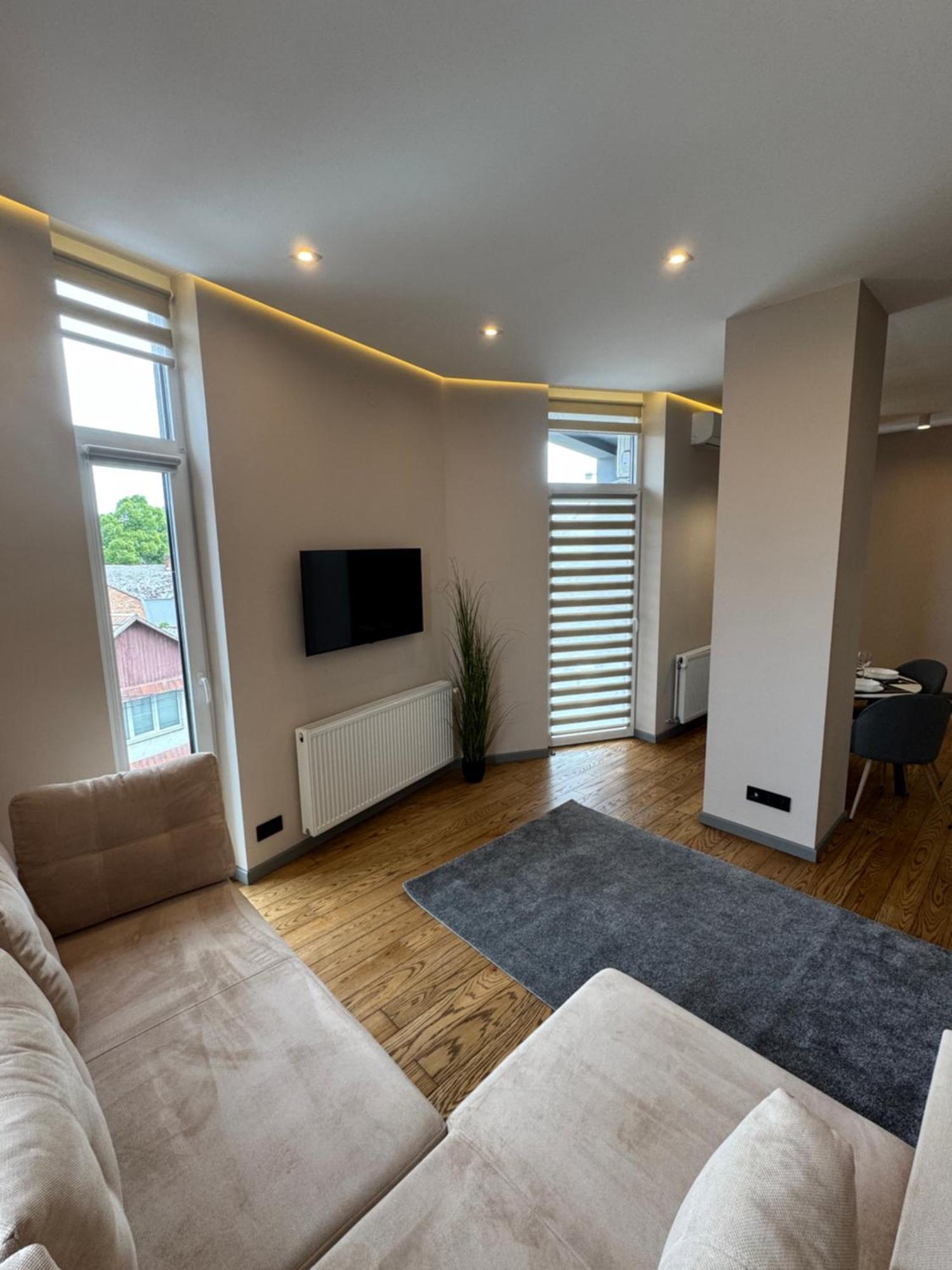 Luxury Apartments Smart House Uzhhorod Εξωτερικό φωτογραφία
